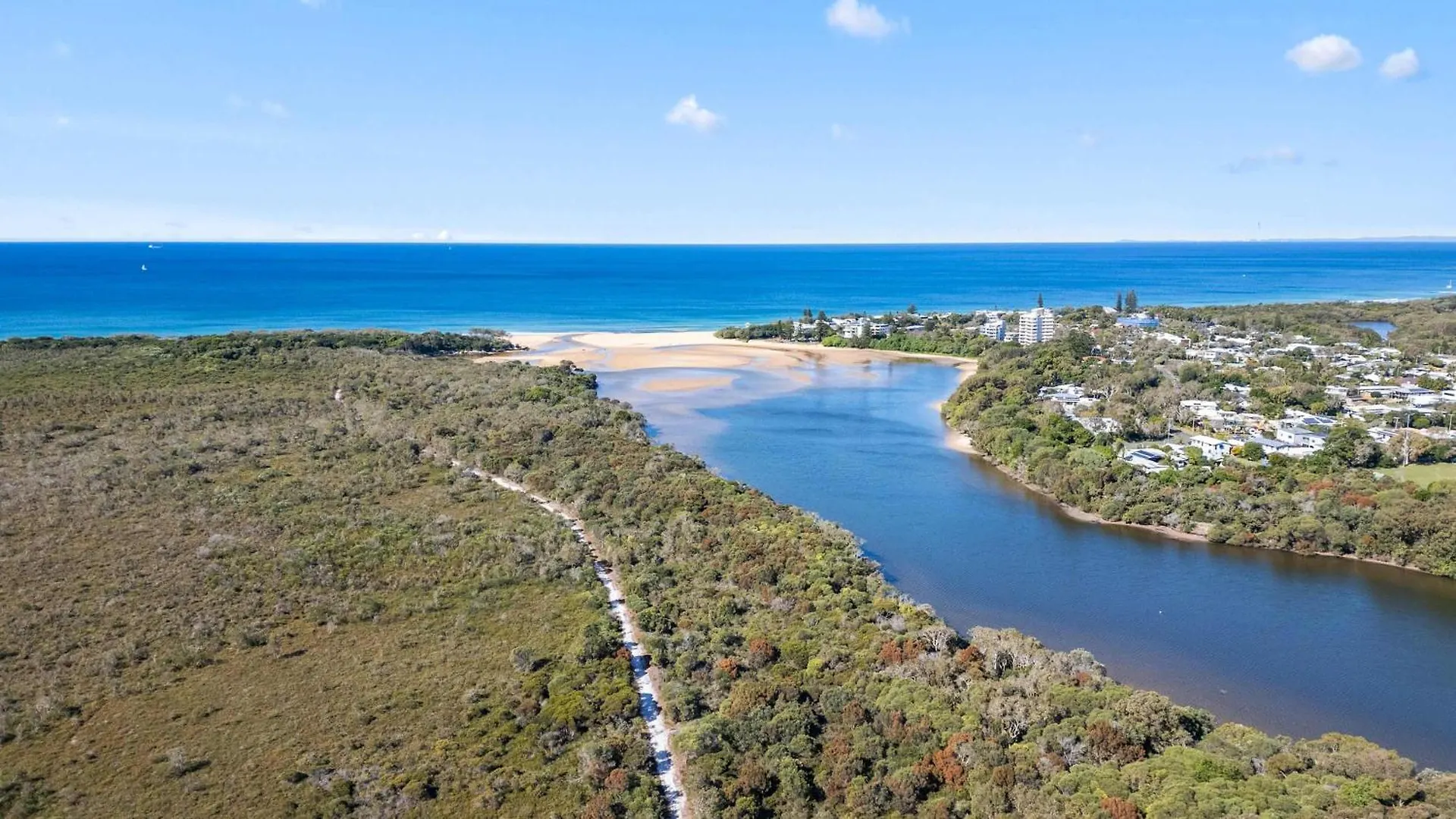 Ferienhaus Villa Wurtulla Happy Hideway - Pool & Pet Friendly Kawana Waters