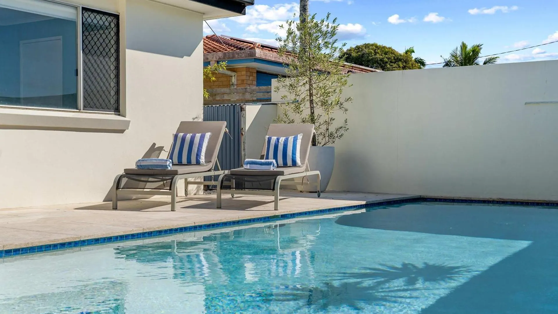 Ferienhaus Villa Wurtulla Happy Hideway - Pool & Pet Friendly Kawana Waters Australien